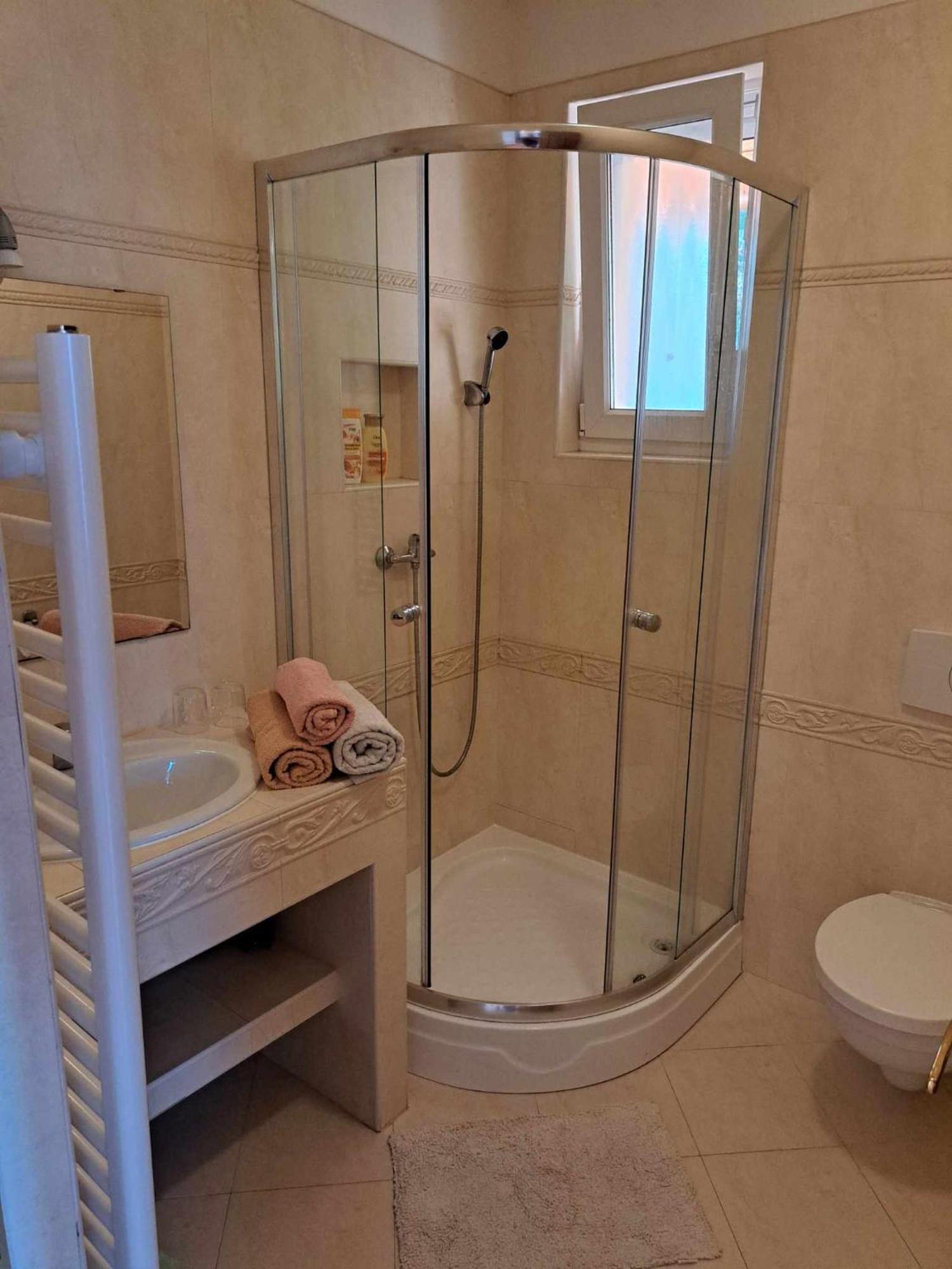 Happy Sun Medences Apartman Siófok Eksteriør bilde